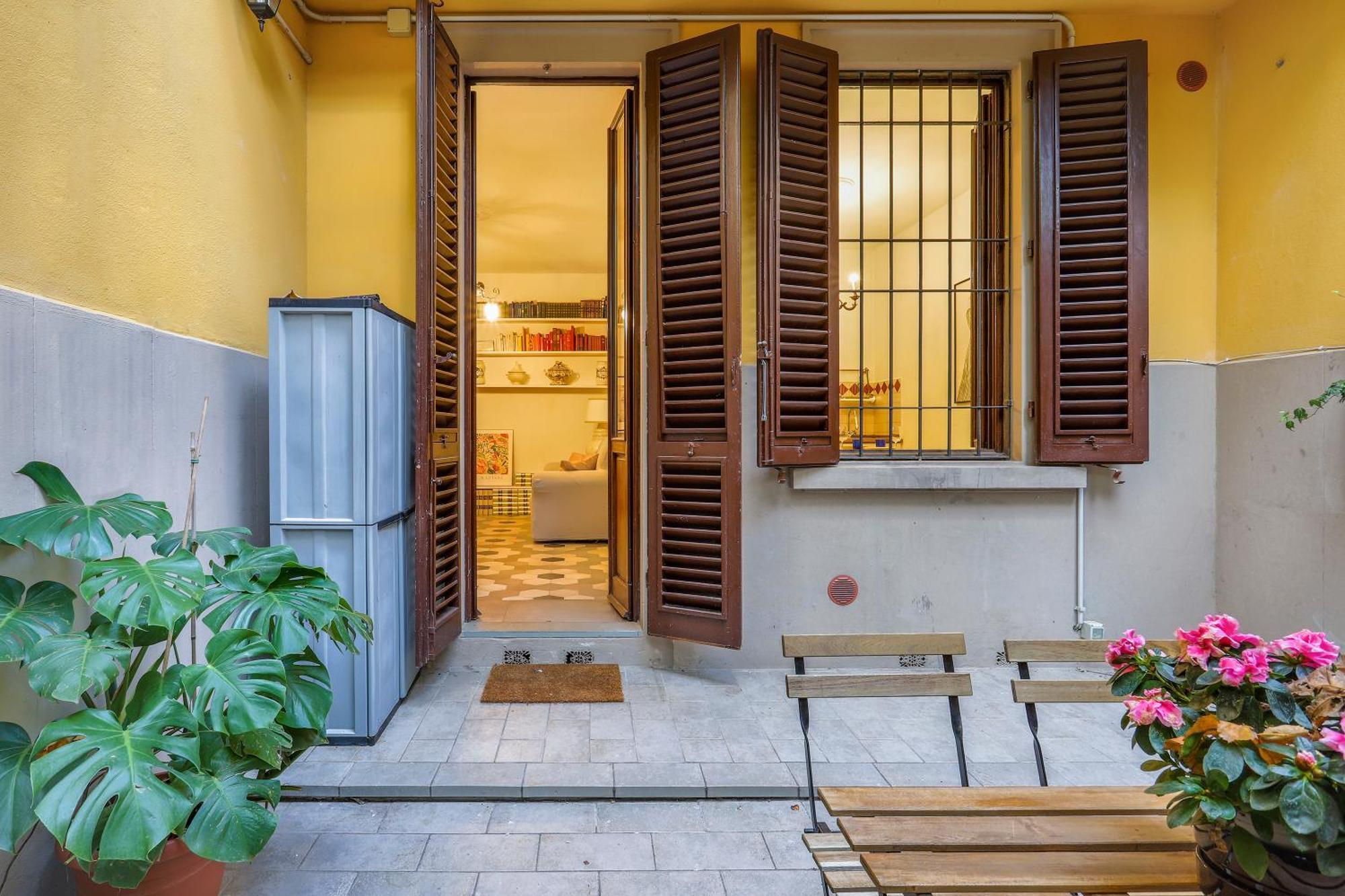 One-Bedroom Apartment With Patio Floransa Dış mekan fotoğraf