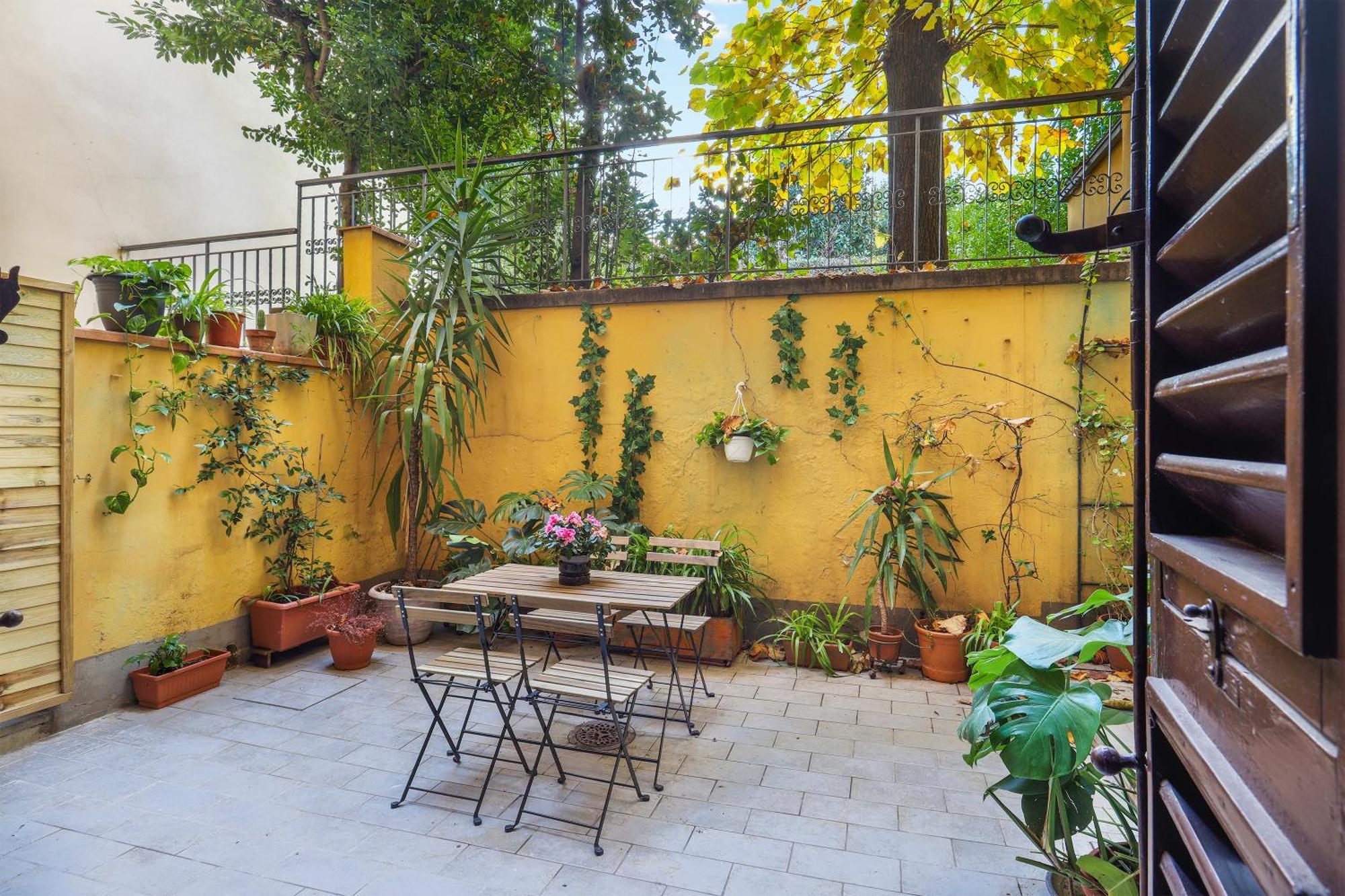 One-Bedroom Apartment With Patio Floransa Dış mekan fotoğraf