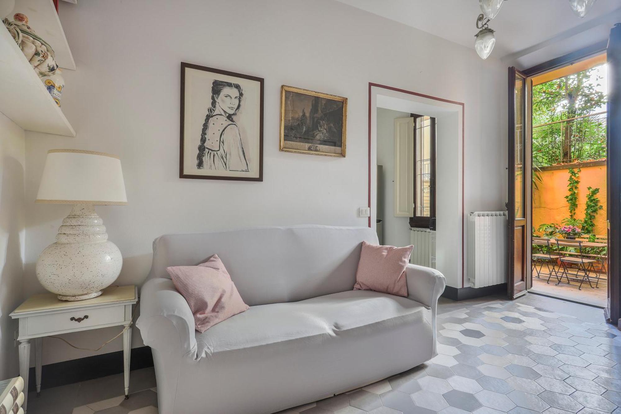 One-Bedroom Apartment With Patio Floransa Dış mekan fotoğraf